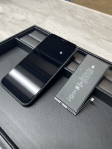 iPhone11　ガラスコーティング　チタン　バッテリー交換　大阪本町