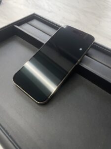 iPhone14　ガラス　銀　フッ素　コーティング　大阪　大阪本町